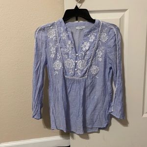 Maurices blue and white blouse